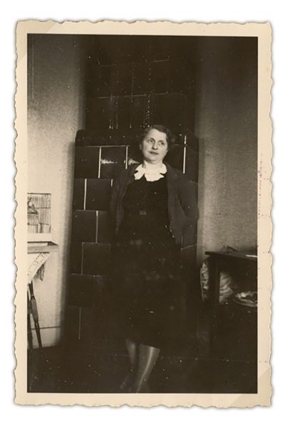 Elsa Chotzen ca. 1939,
Nachlass Chotzen, Gedenkund
Bildungsstätte Haus
der Wannsee-Konferenz